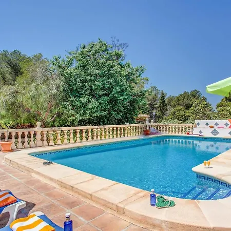 Spacious 5-bed Enzo In La Mar Blava Villa *